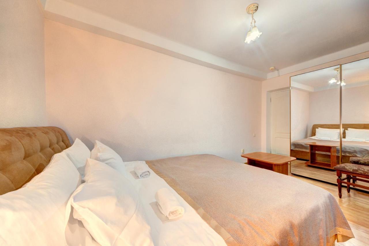 Holosiyvsky Hotel Kiev Bagian luar foto