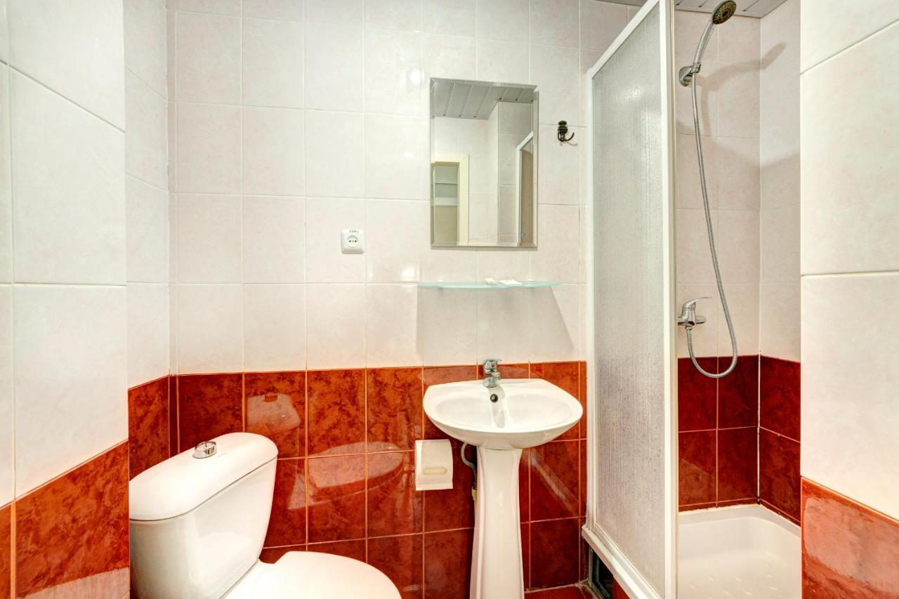 Holosiyvsky Hotel Kiev Bagian luar foto